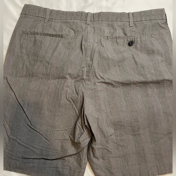 Men’s Gap size 36 gray shorts - Picture 4 of 4
